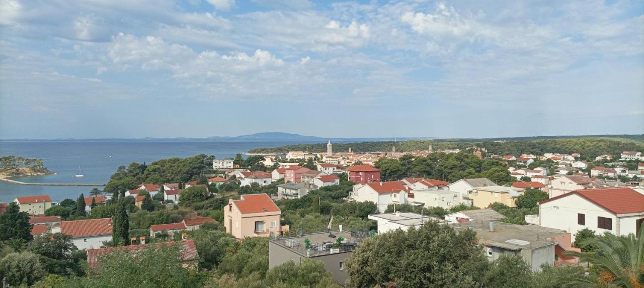 Feel Good Apartment Banjol Екстер'єр фото